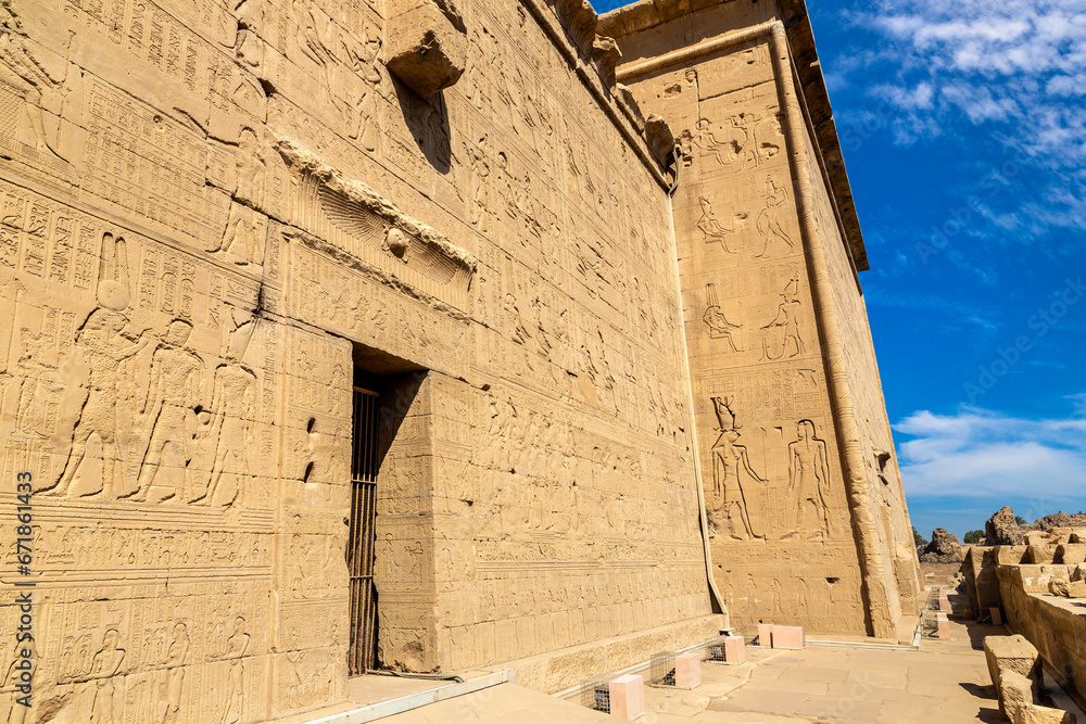 Wall mural Dendera temple in Luxor, Egypt