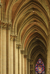 Fototapeta premium Intérieur de la cathédrale de Reims, Marne, France