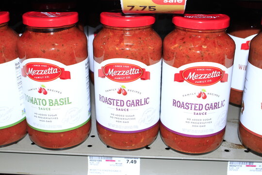 Mezzetta, Spaghetti sauce on a shelf