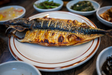 한국의 맛있는 음식인 고등어 구이 입니다.