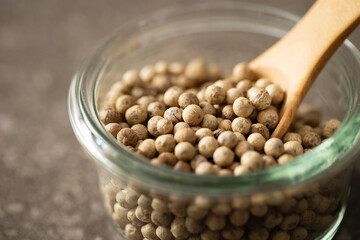 White peppercorns, whole peppercorns