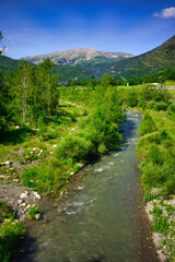 Fototapeta na wymiar Mountainous landscape in the Benasque valley in the Pyrenees