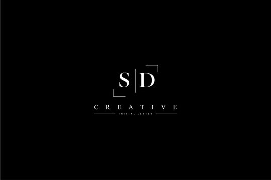 minimalist SD initial logo with simple vertical stroke line in black