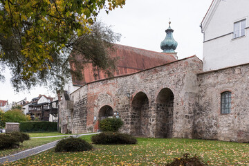 Naklejka premium Stadtmauer Mülldorf am Inn