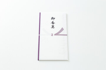 白背景に香典