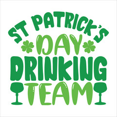 Fototapeta premium St. Patrick's day drinking team
