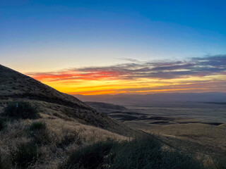 Sunset in the Hills near Bakersfield, California, 