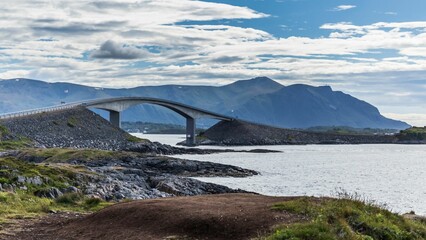 Large body of water situated in close proximity to the Atlantic Ocean Road in Norway