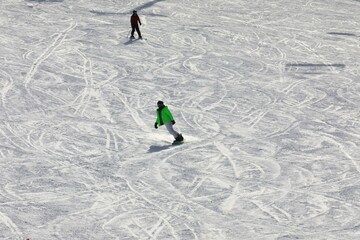skier on the slope © Douglas