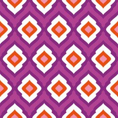 Seamless print with geometric elements