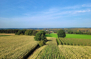 Widok na krajobraz Belgii z góry.