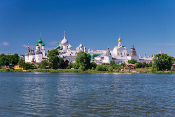 Fototapeta na wymiar View of the Kremlin in Rostov, Golden Ring of Russia.