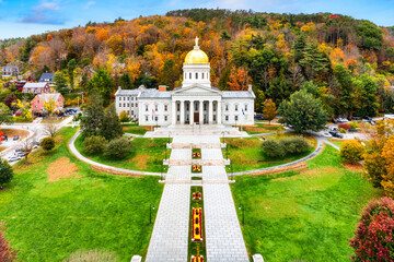 Aerial view of Vermont State House, in Montpelier, VT with fall foliage colors. The capitol is the seat of the Vermont General Assembly. - obrazy, fototapety, plakaty