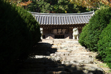 Fototapeta na wymiar Hermitage of Unbuam, South Korea 