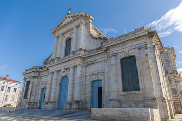 Fototapeta na wymiar Cathédrale Saint-Louis de La Rochelle