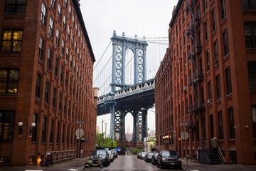 Obraz premium View of Manhattan Bridge from Brooklyn. Industrial part of New York