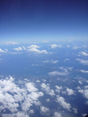 飛行機の窓から