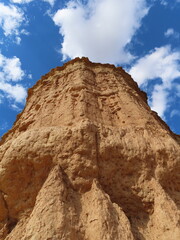 Fototapeta premium Rocas sobre cielo