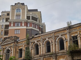 Fototapeta na wymiar Destroyed houses in Ukraine