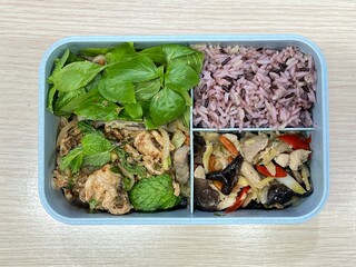 Pork salad with stir-fried ginger chicken and brown rice