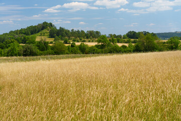 Obraz premium Der Staffelberg bei Bad Staffelstein, Landkreis Lichtenfels, Oberfranken, Franken, Bayern, Deutschland