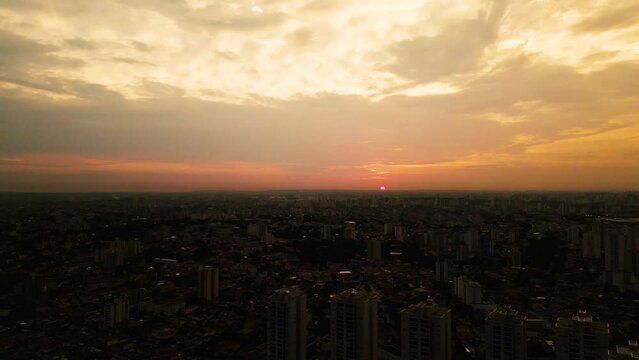 flight arrival sunset 4k plane landing drone S&atilde;o Paulo 