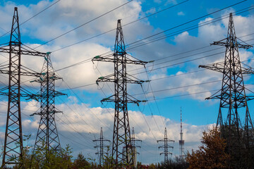 Multiple powerline support towers