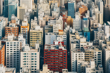 上空から見た大都市のビル群