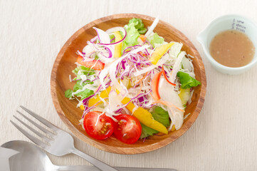 グリーンサラダとドレッシング