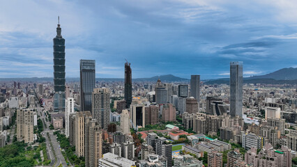 Fototapeta na wymiar The Best Aerial View to the Panorama of Taipei City, Famous Landmark of Taiwan