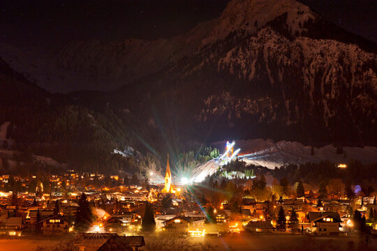 Oberstdorf bei Nacht