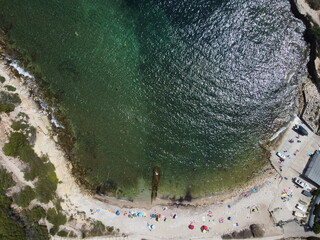 Bird's eye view of the secluded Plage de la Couronne Vieille, Martigues commune, France - obrazy, fototapety, plakaty