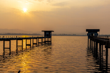 Background view Close-up of panoramic views (sea, bridge, twilight sky) is a natural beauty, the wallpaper of the morning sun.