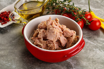 Canned tuna fillet for salad