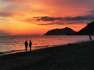 Pärchen am Strand auf Korfu