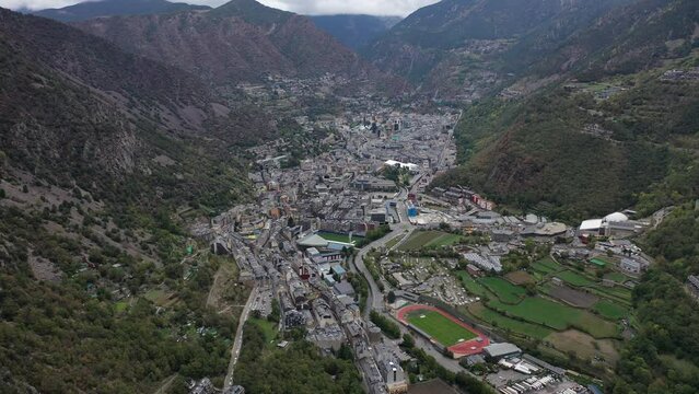 Andorra von oben: Beeindruckende Luftbilder zeigen die Sch&ouml;nheit des Landes!
