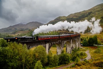 Foto auf gebürstetem Alu-Dibond Glenfinnan-Viadukt glenfinnan viaducht mit hogwarts express