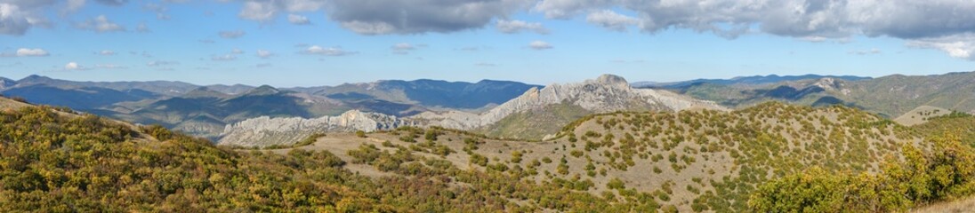 Fototapeta na wymiar View towards Taraktash ridge from Ai-Georg mountain, Crimea, Russia.