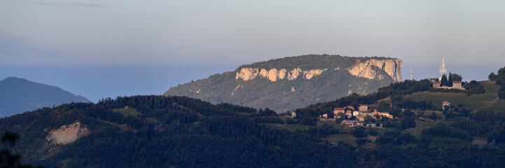 Pietra di Bismantova