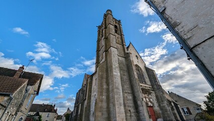 NOYERS-SUR-SEREIN (Yonne)
