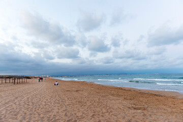 PLAYA VIRGEN SPAIN ARENALES DEL SOL ALICANTE DIA CON NUBES EN EL MAR 2023