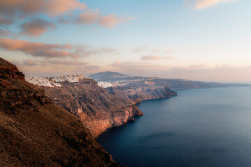 Fototapeta na wymiar View of Santorini cliffs