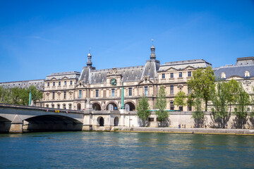 Fototapeta na wymiar Louvre museum and Carrousel bridge, Paris, France