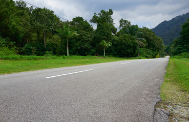 Fototapeta na wymiar Roads in small towns and rural areas