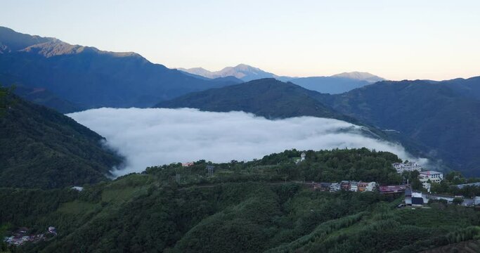 Sea of the cloud over the mountain