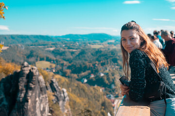 Naklejka premium woman in the mountains