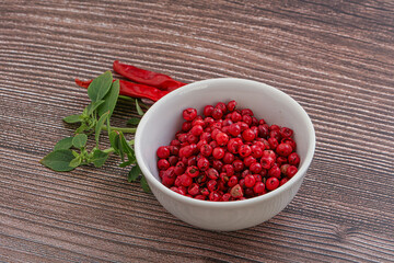 Red pepper seeds in the bowl