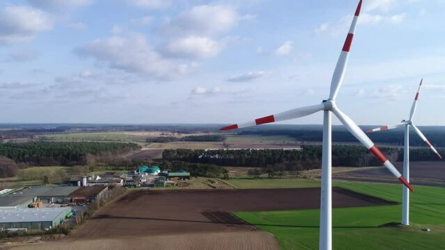 Aerial view, biogas plant and wind turbines, Suedergellersen, Lower Saxony, Germany, Europe