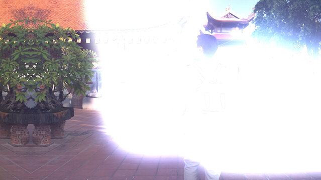 Whirlwind Slide Light Leaks Pro | Drag and Drop in 4K and 1080x1920