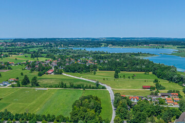 Fototapeta na wymiar Blick auf die Region Prien am Chiemsee bei Prien-Stock zum Ortsteil Osternach